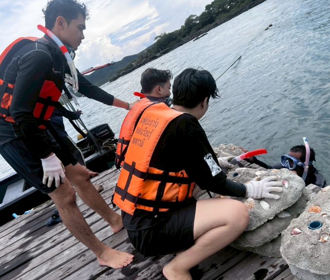 LINE_ALBUM_ค่ายวิทย์ทะเล_250520_24